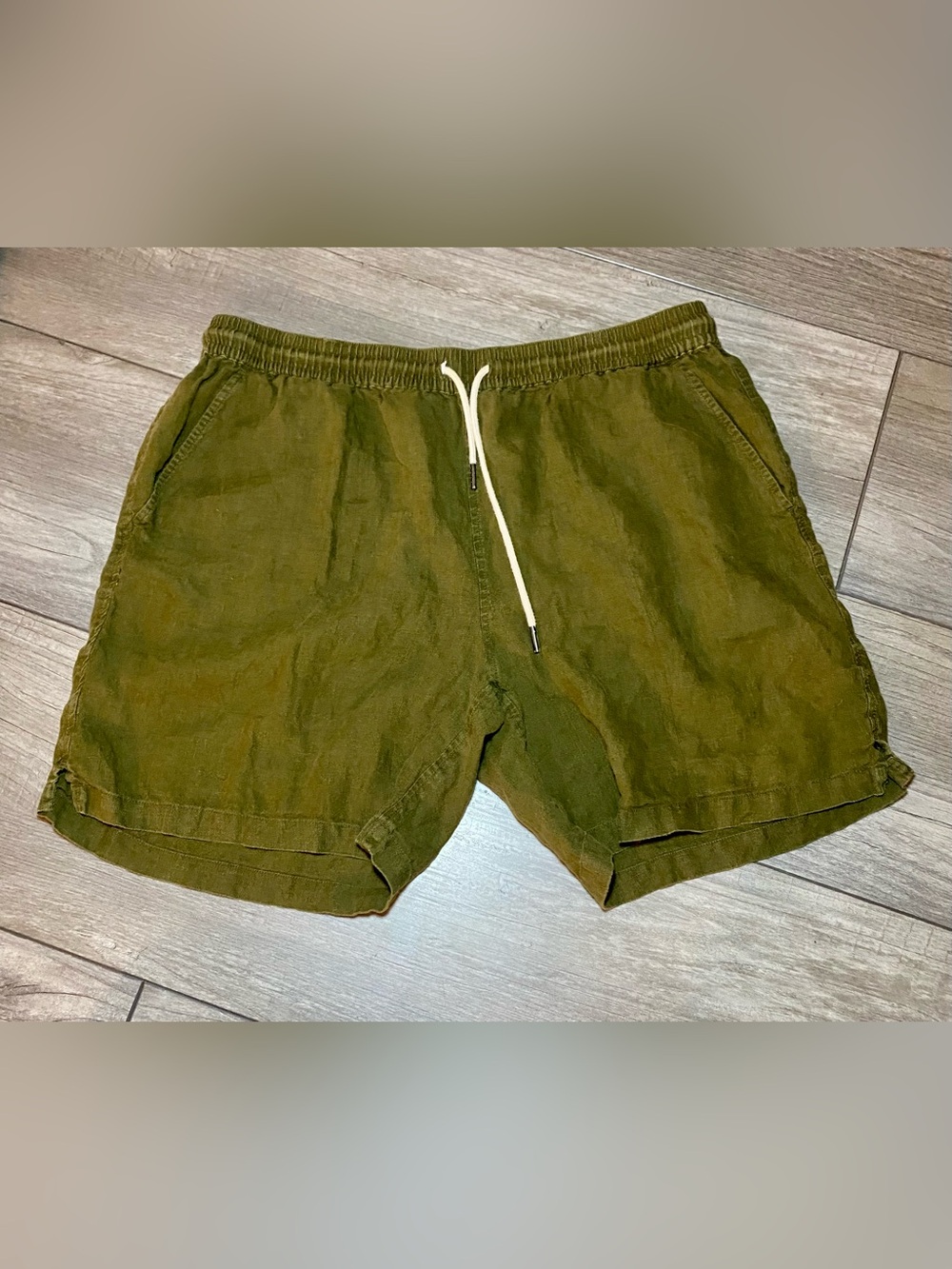 Quince Olive Green Linen Blend Women's Shorts
